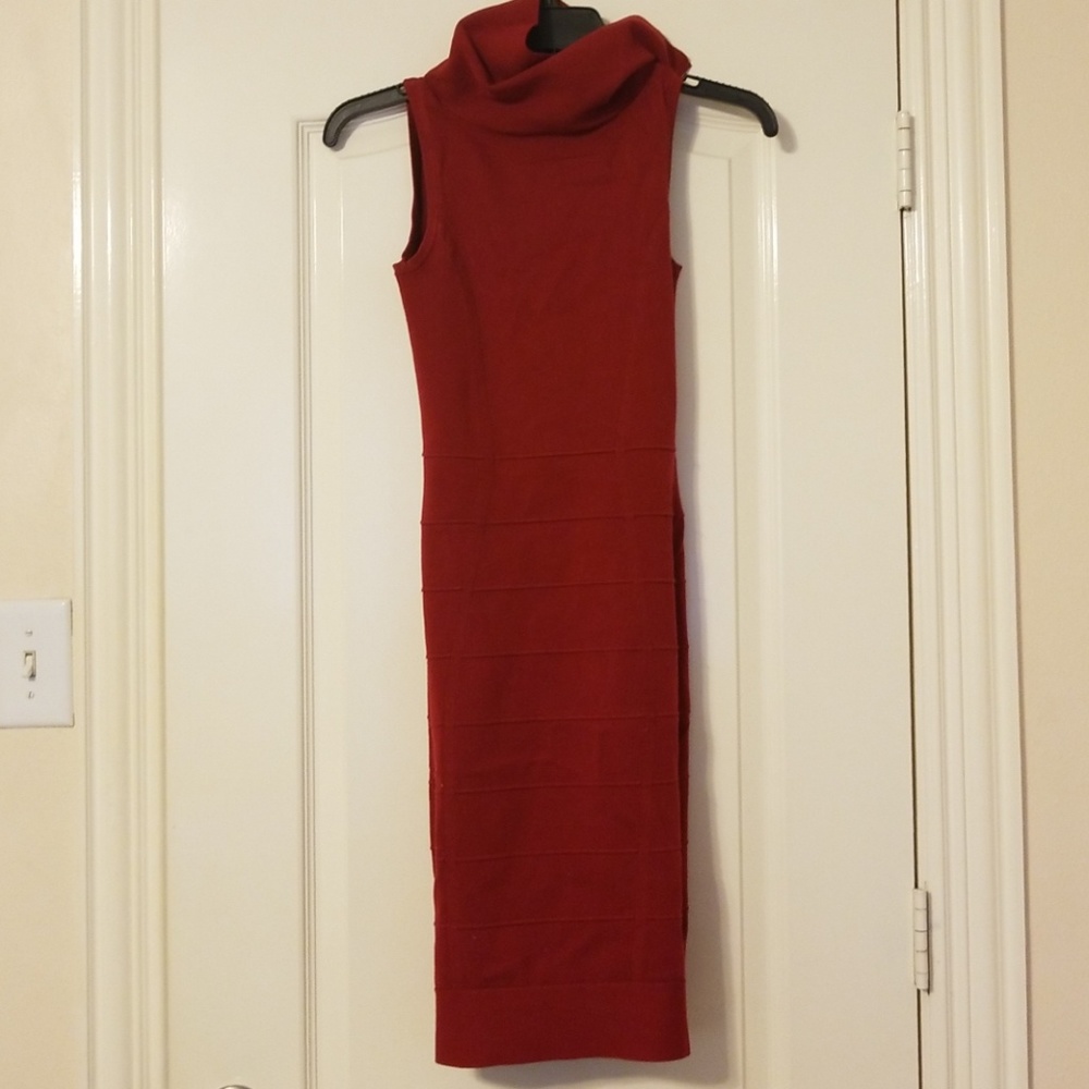 Tight red dress no sleeves